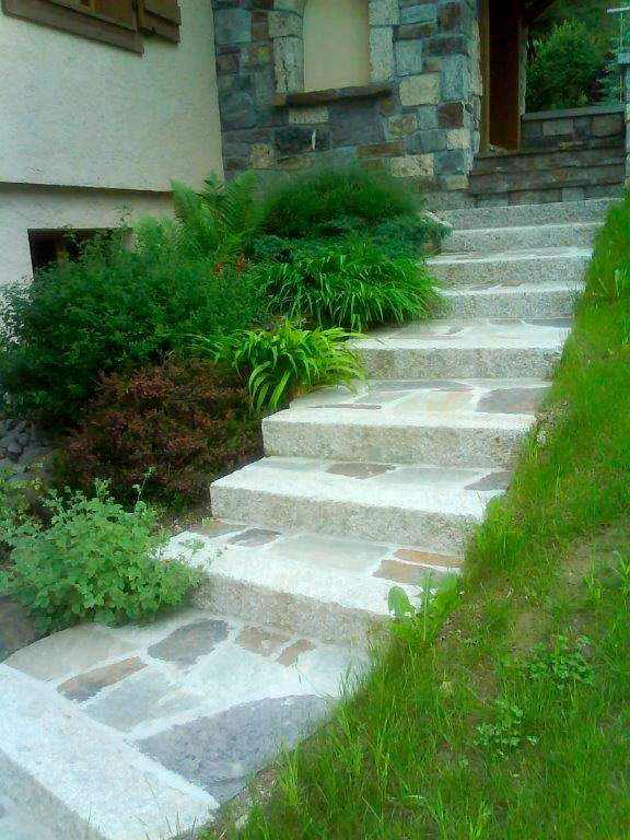 Marin Paysagiste à Combloux près de Megève Escalier pierres